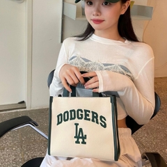 Túi Xách MLB Canvas Varsity Logo LA 3AORS083N-07CRD Trắng Viền Xanh