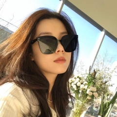 Kính Mát Gentle Monster Locell 01 Màu Đen