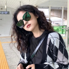 Kính Mát Gentle Monster Locell 01 Màu Đen