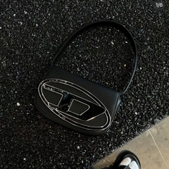Túi Đeo Chéo Diesel Shoulder Bag 20 Cm Bản Remake Hàn Màu Đen
