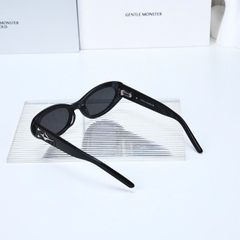 Kính Mát Gentle Monster x Bold Cuff 01 Màu Đen