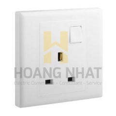 Ổ cắm đơn ba chấu chuẩn Anh Eloe 618041