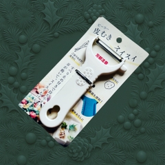 TB. Dụng cụ nạo sợi màu trắng Nhật Bản 18,6x9,5cm