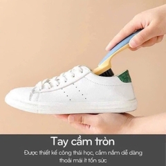 CT1. Bàn chải đa năng 17cm (ngẫu nhiên)