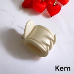 T1.Kẹp Tóc Càng Cua 6 Răng 4x3cm