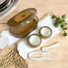 17.4 Hộp đựng lens trong suốt kèm dụng cụ họa tiết hoạt hình