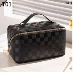 13.8 Túi đựng mỹ phẩm caro