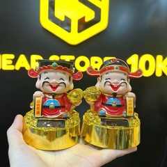 T.h.ầ.n T.à.i Gật Đầu 12x8cm