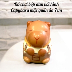 Đồ chơii b.óp đàn hồi hình Capyybara mặc quần áo 7cm