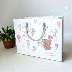 Túi giấy đựng quà ngang 24,5x19,5x9,5cm