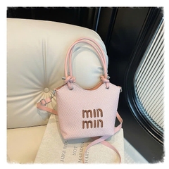 B7.3 Túi xách tay, đeo vai thêu chữ Min Min 22*17*9cm