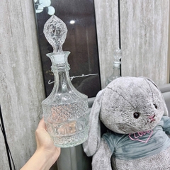 S1. Bình Rượu Thuỷ Tinh Trụ Bầu Họa Tiết Kim Cươngg 31{22}x11(9)cm