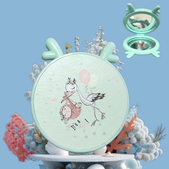 12. Gương mini gấp gọn  2 mặt hoạt hình cute