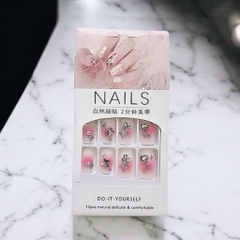 Bộ 12 móng tay giả đính hoa và đá Nails  LY-044 kèm keo dán