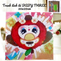Tranh đính đ.á..BABY THREE khung gỗ, size 20x20cm kèm màu