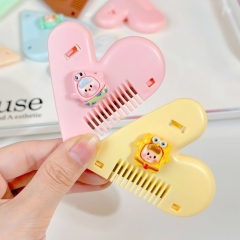 Lược Cắt Tỉa Tóc Chẻ Ngọn/Tóc Mái Hình Trái Tim gắn charm