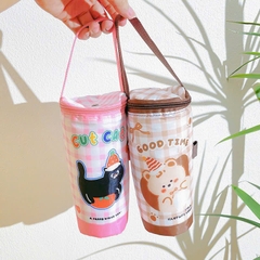 T10.Túi vải giữ nhiệt đựng ly,bình nước hoạ tiết caro hoạt hình có quai