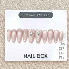 H03. Set 10 móng tay giả mắt mèo kèm keo và giũa móng