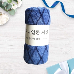 Khăn tắm kẻ chéo sợi bông lông cừu xuất Hàn 70x140cm