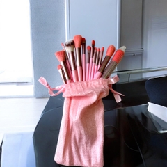 T9. Set Fix Cọ Trang Điểm 13 Cây Đựng Trong Tui Vải Nhung