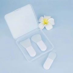 B8.9.Hộp 3 cọ silicon đắp mặt nạ
