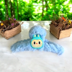 T6. Kẹp tóc càng cua lông Labubu
