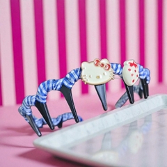 Bờm tóc sóng kẻ Hello Kitty