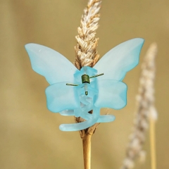 Kẹp bướm nhựa nhám 9x4x3cm