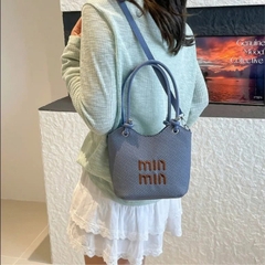 B7.3 Túi xách tay, đeo vai thêu chữ Min Min 22*17*9cm