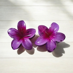 T7.1.Kẹp càng cua nhựa trong hoa sứ 8cm