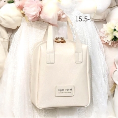 T18. Túi đựng mỹ phẩm bằng da PU