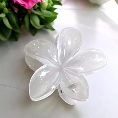 T7.1.Kẹp càng cua nhựa trong hoa sứ 8cm