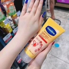Tinh chất dưỡng thể Vaseline Healthy Bright Sun + Pollution Protection SPF 50+ PA++++70ml