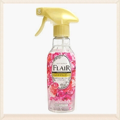 Xịt Thơm Và Làm Phẳng Quần Áo Kao Mùi Hương Hoa 270ml
