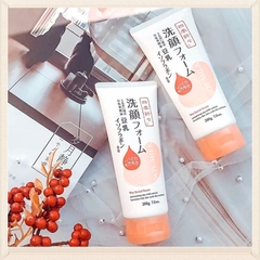 Sữa Rửa Mặt Chiết Xuất Đậu Nành Kumano Soy Milk The Facial Foam 200g