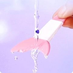 Dụng cụ kẻ mắt Silicone đa năng G