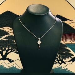 Dây chuyền mặt đá - trắng