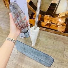 Cây lau nhà phun sương xoay 360 độ