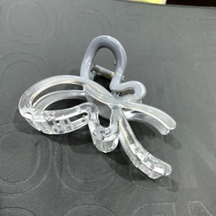 T5.Kẹp tóc nhựa màu hình bướm