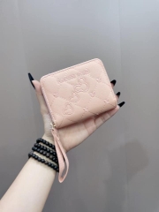 Ví ngắn câm tay Mickey