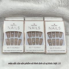 Bộ 12 móng tay giả đính hoa và đá Beautiful Nails LY-08 kèm keo dán