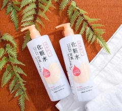 Nước hoa hồng chiết xuất đậu nành Shikioriori Soy Bean Isofrabon Lotion 500ml