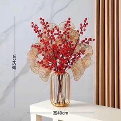 Cành đào đông đỏ trang trí tết