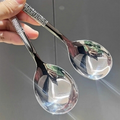 B1. Sét 5 thìa inox cán sần