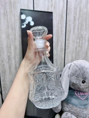 S1. Bình Rượu Thuỷ Tinh Hoa Văn Chéo Nắp Tròn 24x11(8)cm