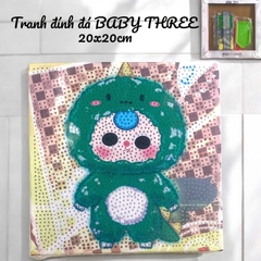 Tranh đính đ.á..BABY THREE khung gỗ, size 20x20cm kèm màu