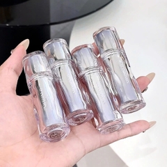 Son kem bóng gương dưỡng ẩm SHAQINUO 2,5g #02