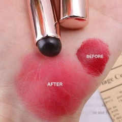 T9. Cọ tán môi bằng silicone Jary Silicone Lip Brush (có túi)