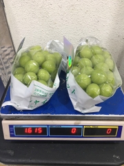 Nho sữa giống Nhật Vip - thùng 2 chùm