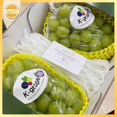 Nho Mẫu Đơn Hàn Quốc (Shine Muscat) – Cao Cấp, Không Hạt, Thơm Đậm Vị